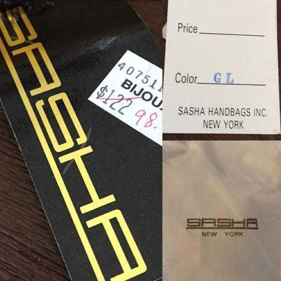 Mini Gold Purse - Picture 11 of 12